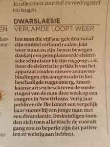 Article from De Volkskrant, dd. Oct. 27, 2012, entitled "Paralyzed walks again"